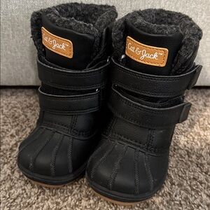 Cat & Jack snow boots (size 6 toddler)